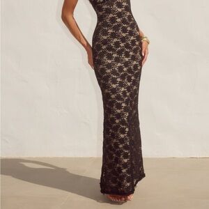 Chic Black Floral Lace Gown